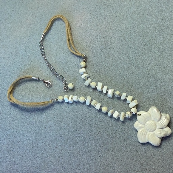 FINAL SALE PRICE Shell & Stone Dual Necklace & Bracelet Set - Picture 4 of 7